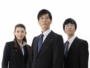 経験豊富な弁護士はここに所属している
